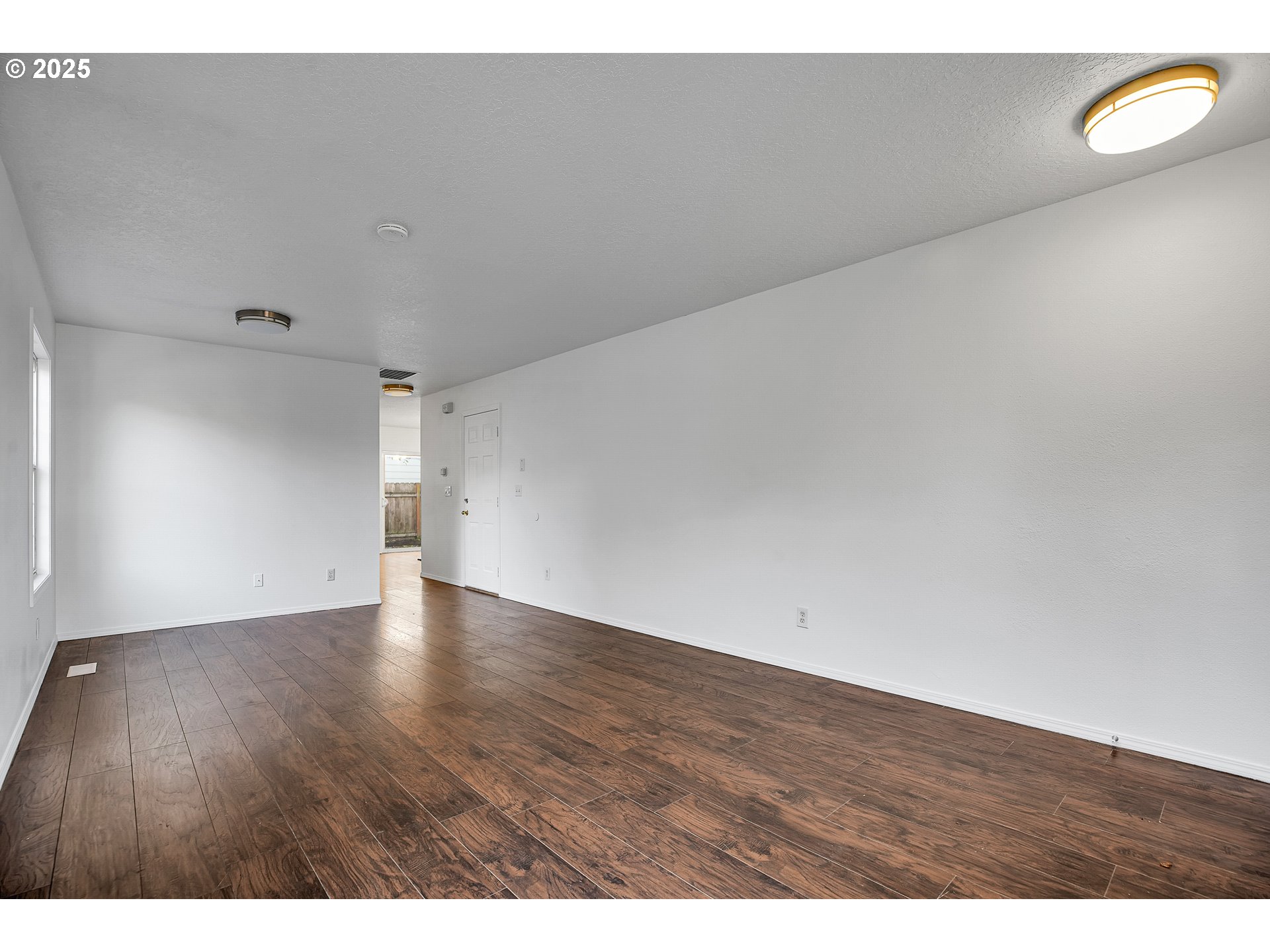 16916 Southwest Whitley Way Beaverton, OR 97006 - Photo 7 of 39