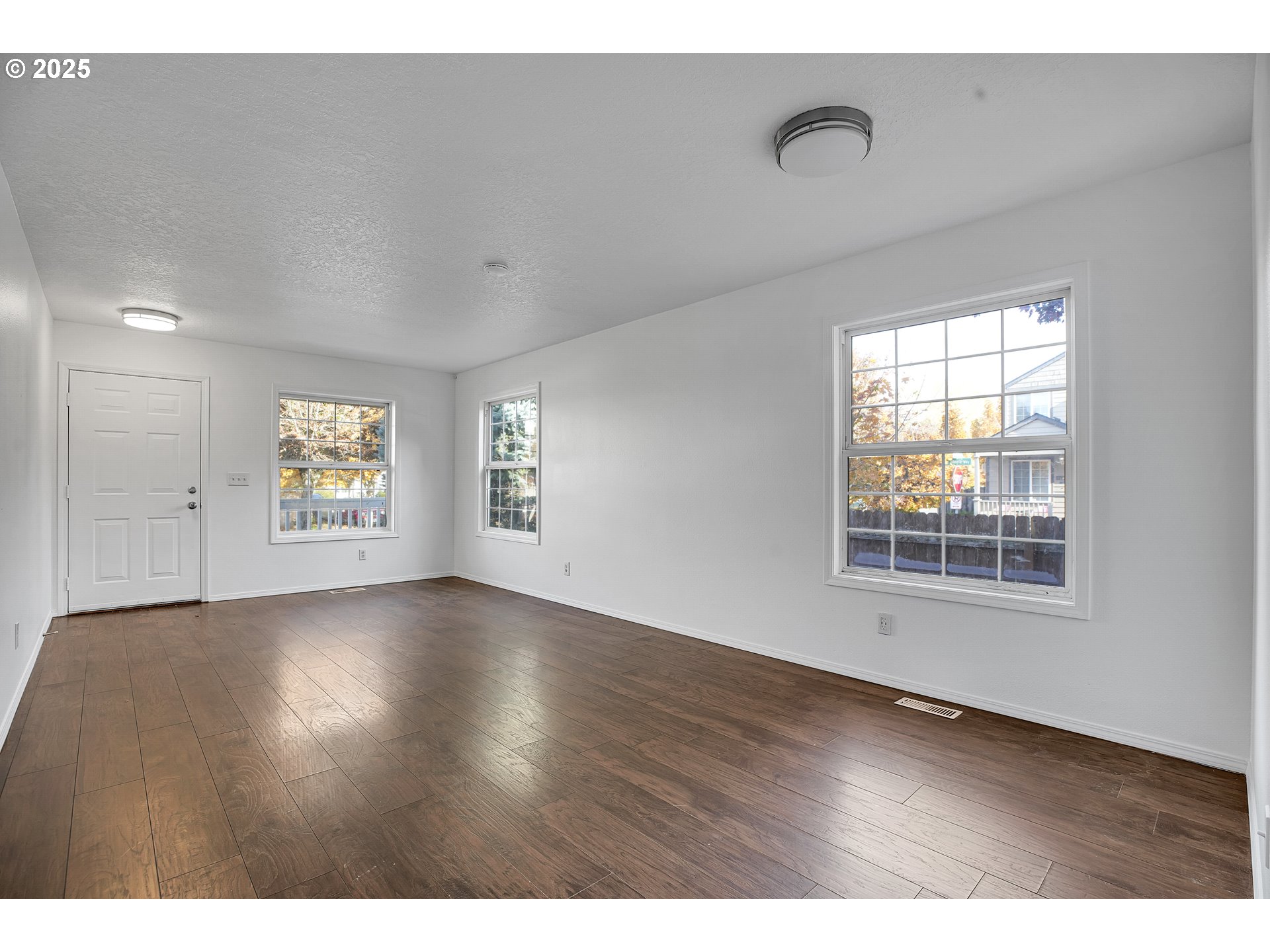 16916 Southwest Whitley Way Beaverton, OR 97006 - Photo 8 of 39