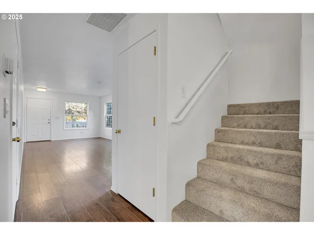 a view of entryway and hall