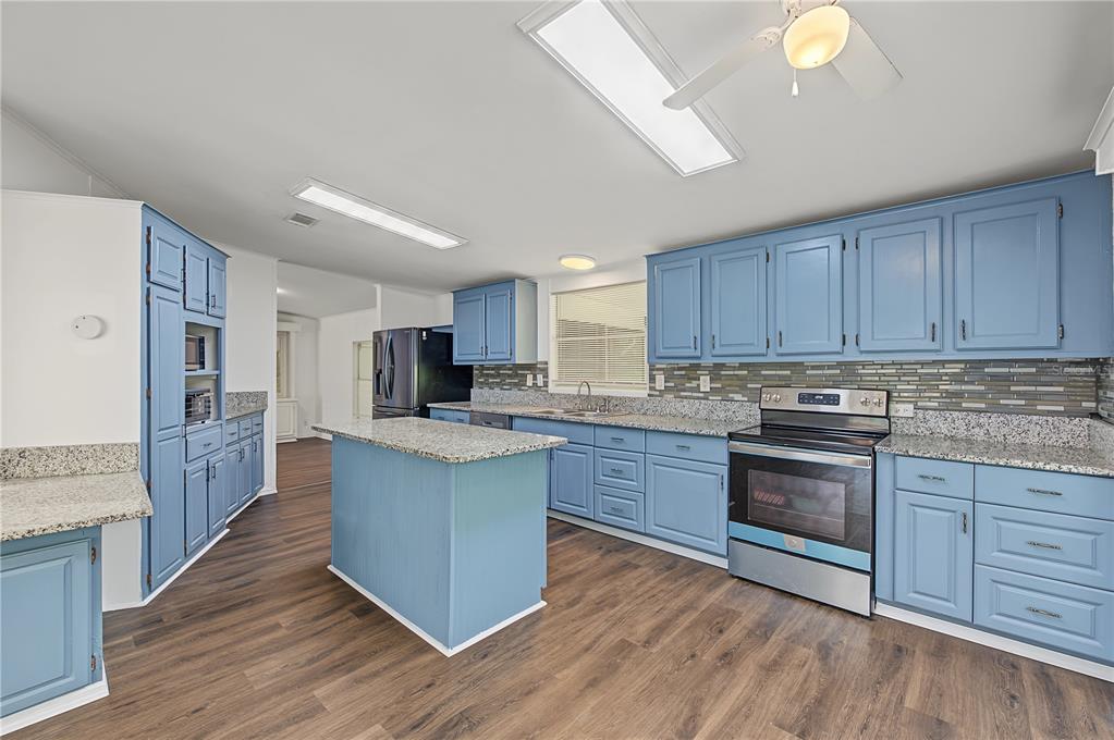 7257 Berry Road Zephyrhills, FL 33540 - Photo 19 of 43 Gallery Image 19