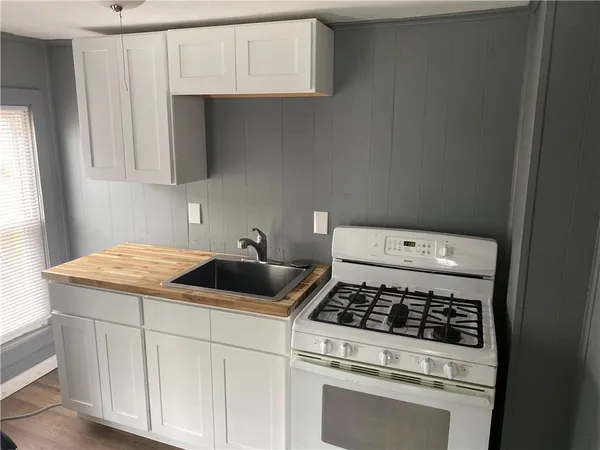 $1,095 | 752 South Main Street, Unit 2, Elmira, NY 14904