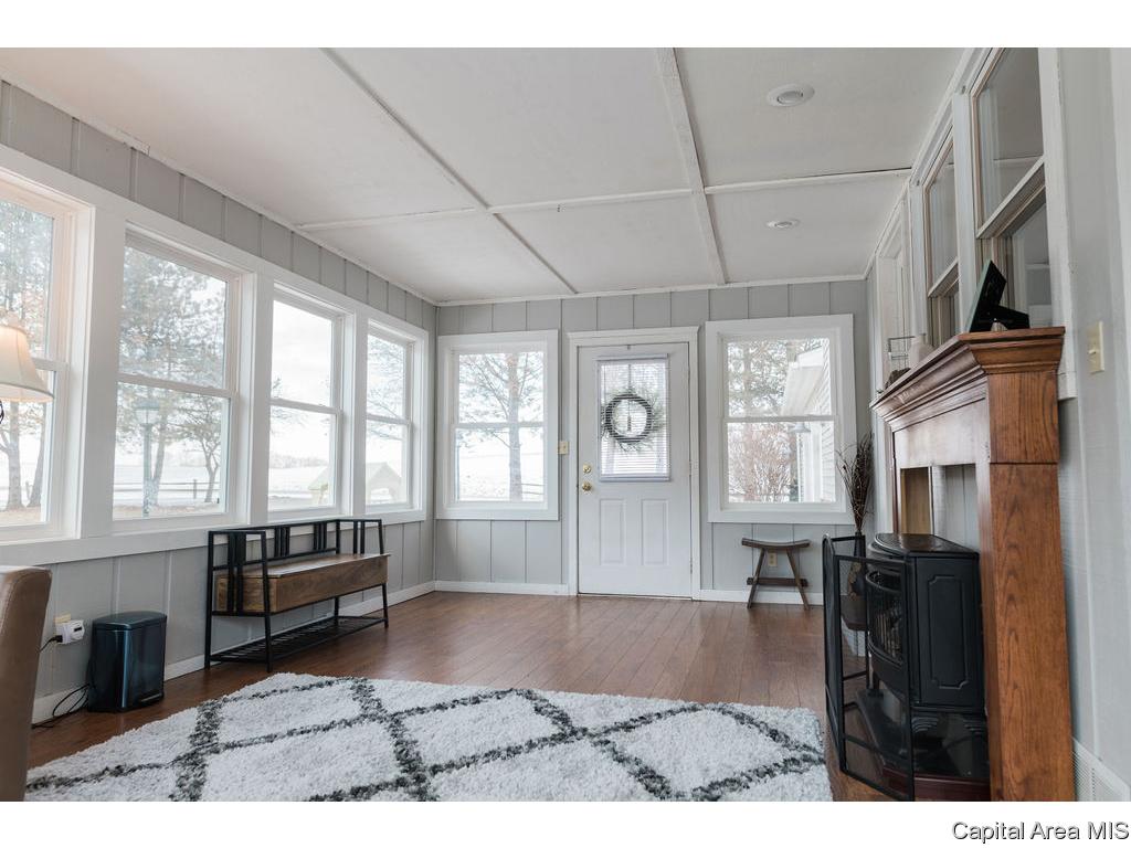 1960 East Barber Road Sherman, IL 62684 - Photo 13 of 40 Gallery Image 13