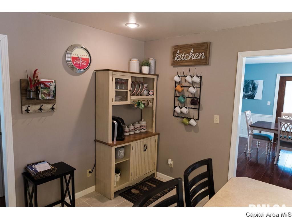 1960 East Barber Road Sherman, IL 62684 - Photo 18 of 40 Gallery Image 18
