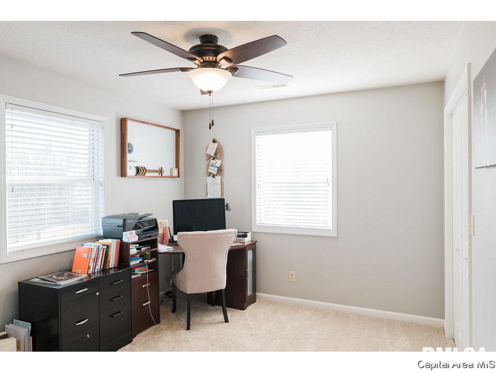 1960 East Barber Road Sherman, IL 62684 - Photo 31 of 40 Gallery Image 31