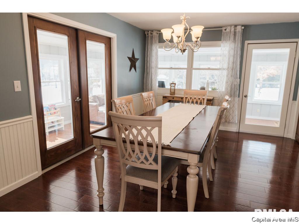 1960 East Barber Road Sherman, IL 62684 - Photo 9 of 40 Gallery Image 9