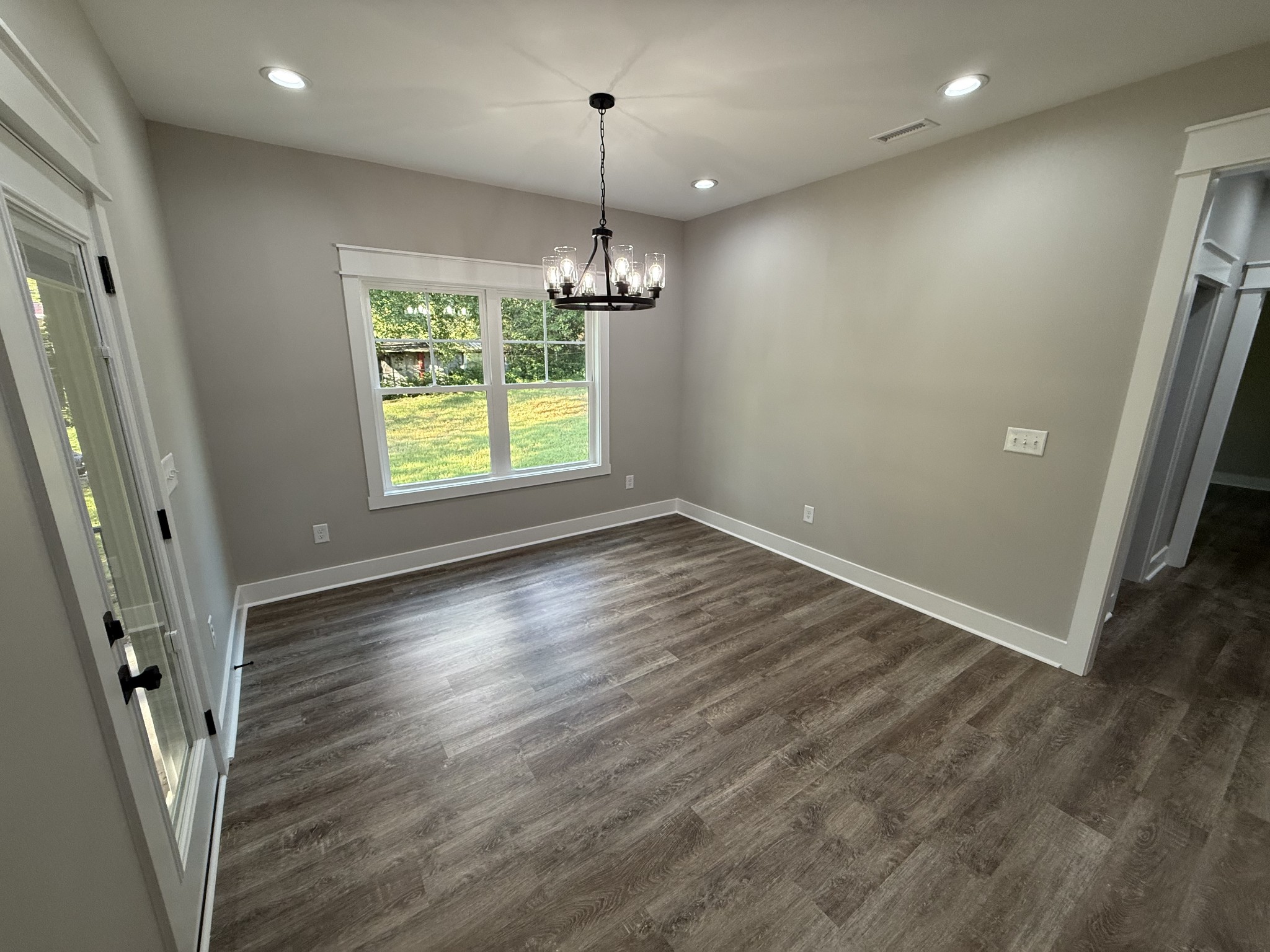 1203 Liberty Road Winchester, TN 37398 - Photo 5 of 37 Gallery Image 5