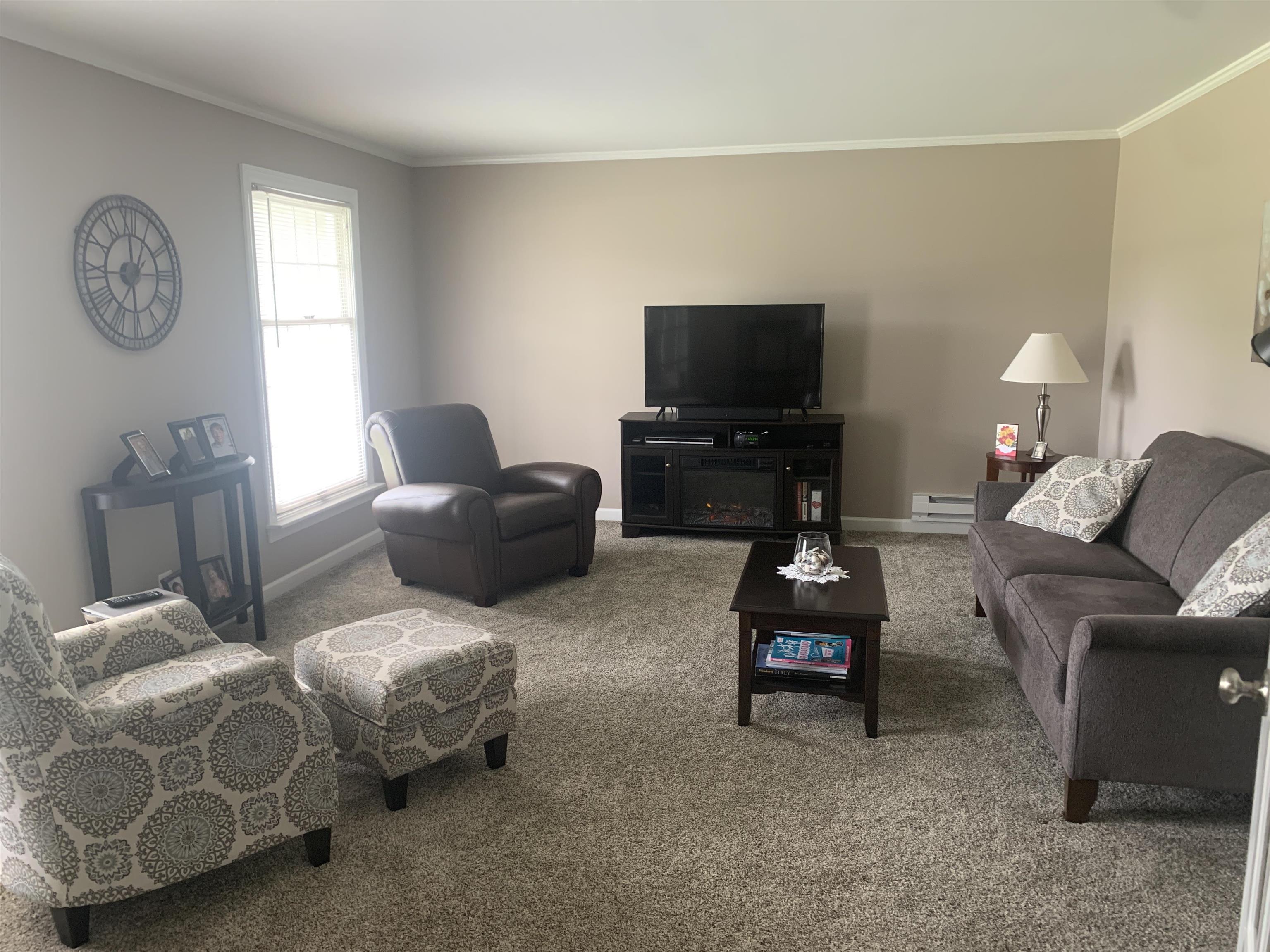 4041 West Berry Road Sterling, MI 48659 - Photo 10 of 34 1899412-9.JPG