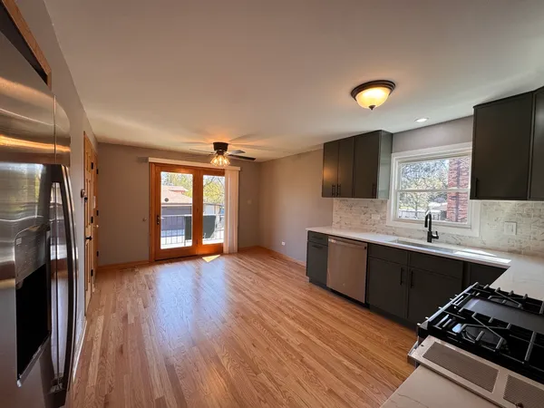 $2,200 | 7819 Garden Lane, Unit 1, Justice, IL 60458