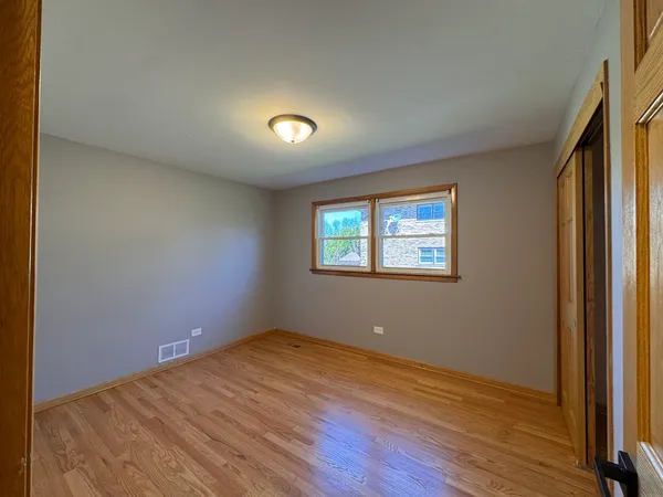 $2,200 | 7819 Garden Lane, Unit 1, Justice, IL 60458