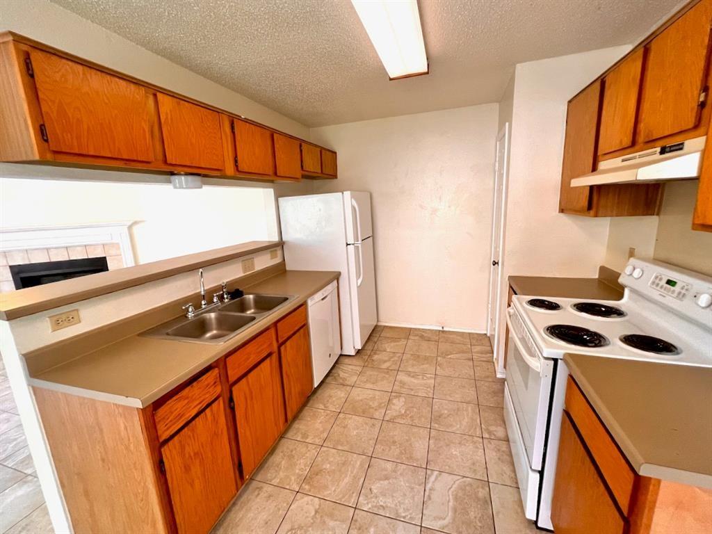 367 Fantail Loop, Unit B Austin, TX 78734 - Photo 4 of 20