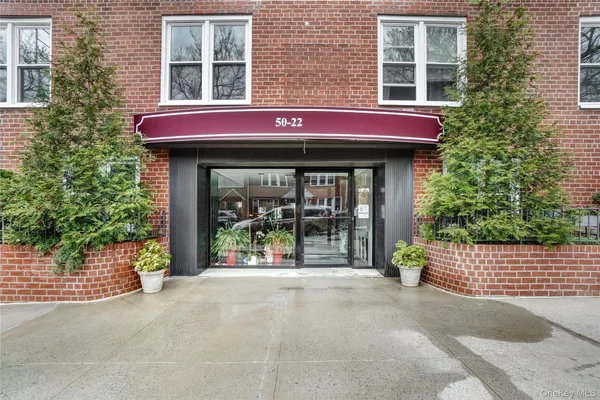 $250,000 | 50-22 40th Street, Unit 4D | Sunnyside