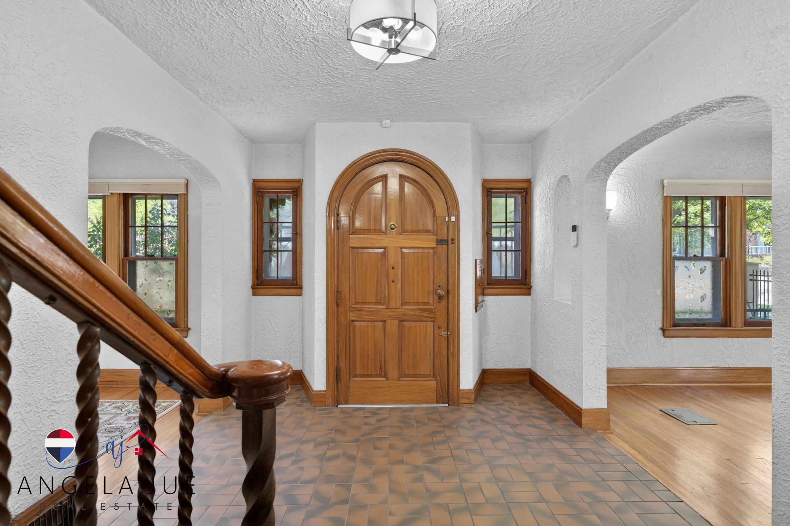 1042 South David Street Casper, WY 82601 - Photo 2 of 50
