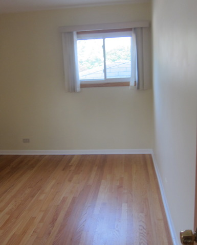 8120 Gross Point Road Morton Grove, IL 60053 - Photo 12 of 25