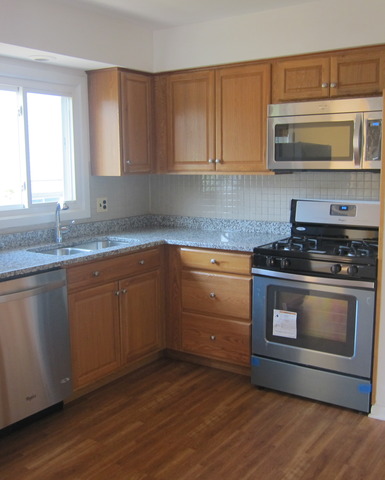 8120 Gross Point Road Morton Grove, IL 60053 - Photo 10 of 25