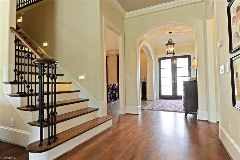 1101 Dover Road Greensboro, NC 27408 - Photo 2 of 25 Gallery Image 2