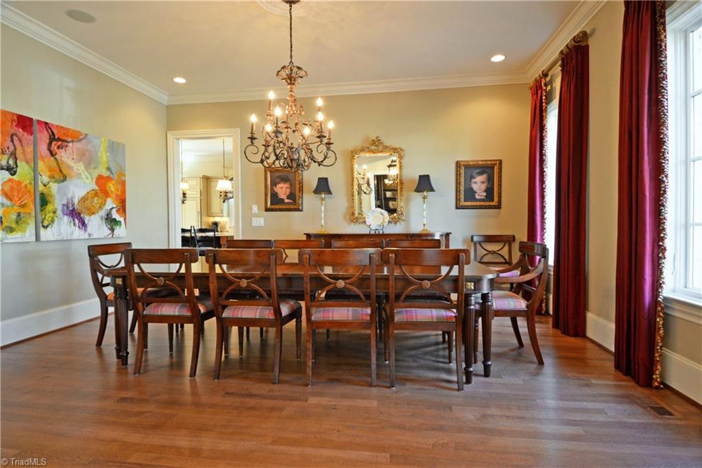 1101 Dover Road Greensboro, NC 27408 - Photo 4 of 25 Gallery Image 4