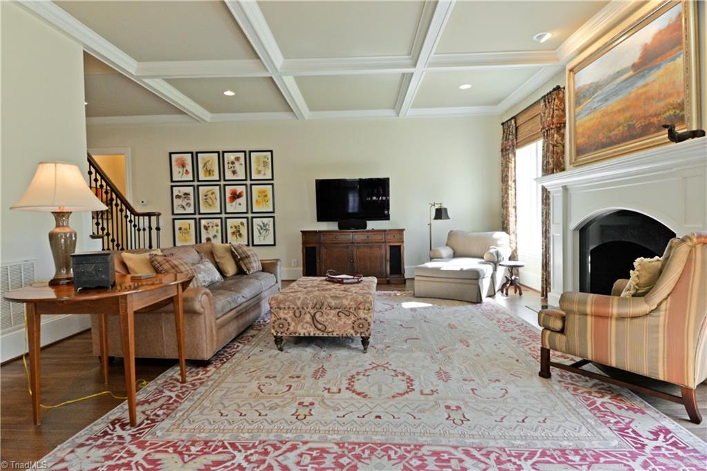 1101 Dover Road Greensboro, NC 27408 - Photo 9 of 25 Gallery Image 9