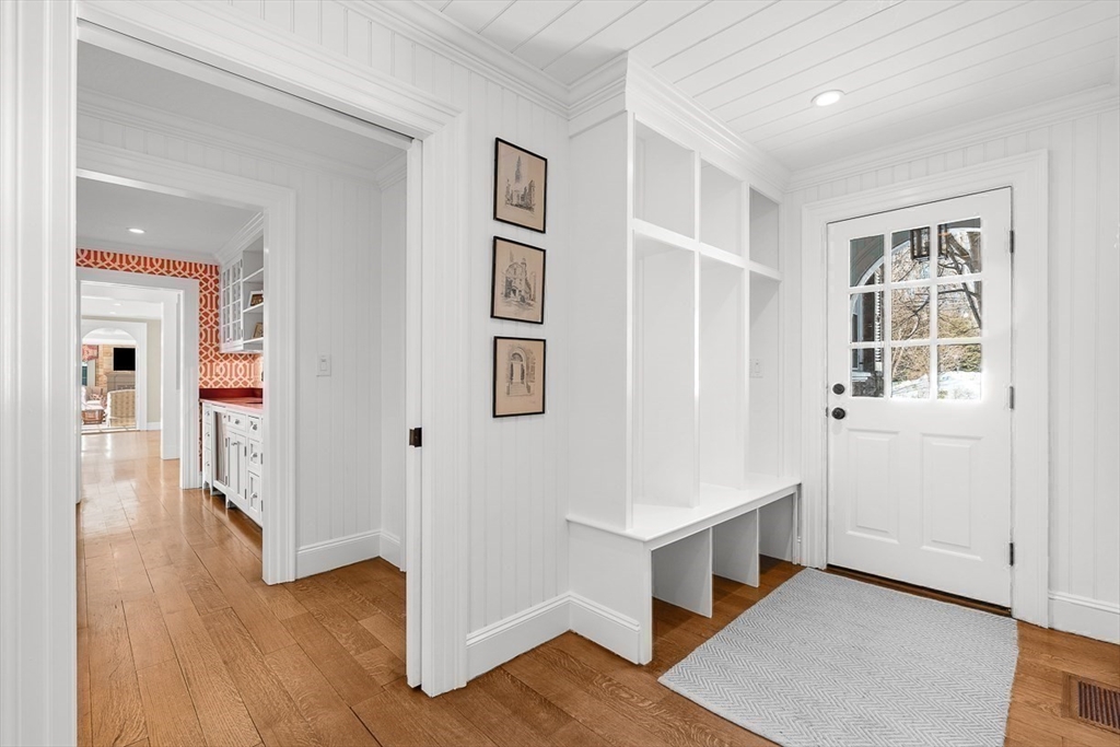 22 Valley Road Wellesley, MA 02481 - Photo 37 of 42
