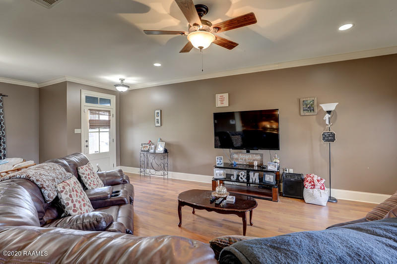 908 Russo Road New Iberia, LA 70563 - Photo 5 of 20 Gallery Image 5