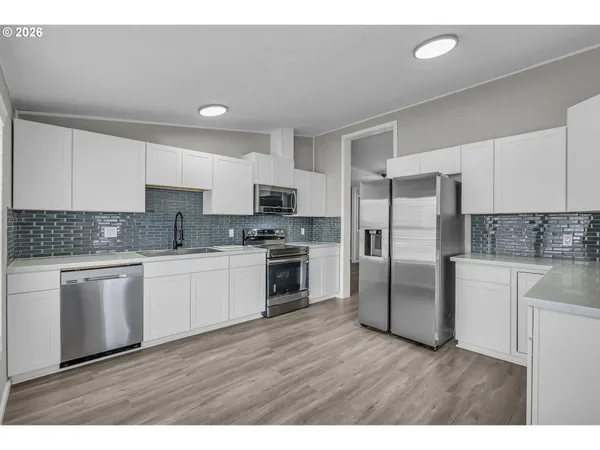 $160,000 | 672 Southwest Sunset Way, Troutdale, OR 97060