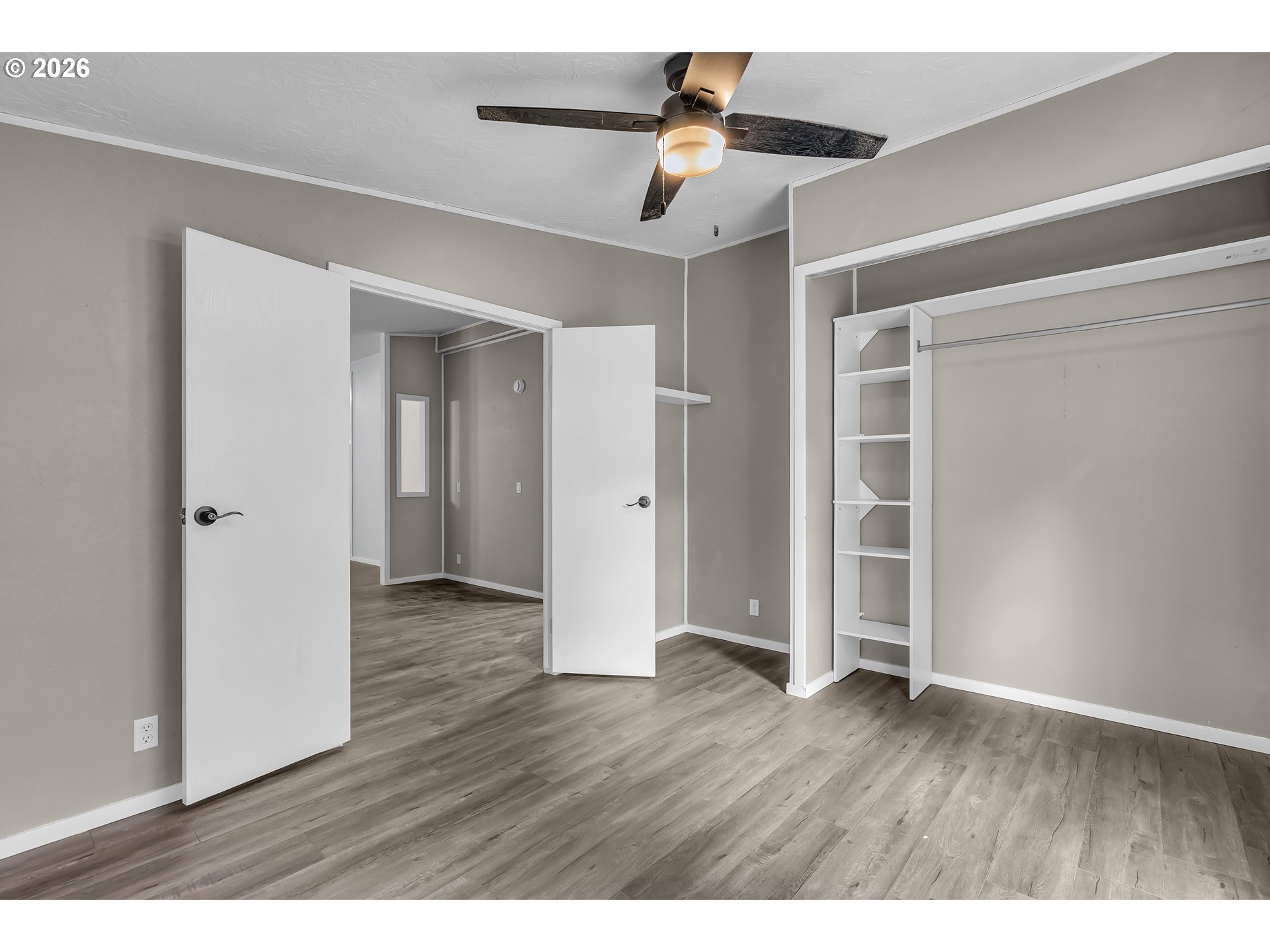 672 Southwest Sunset Way Troutdale, OR 97060 - Photo 22 of 38