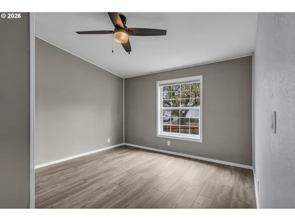 $160,000 | 672 Southwest Sunset Way, Troutdale, OR 97060