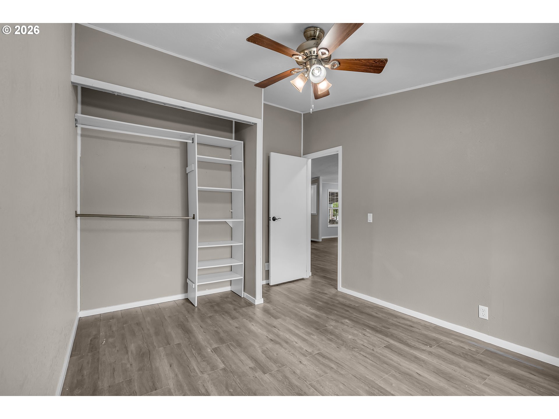 672 Southwest Sunset Way Troutdale, OR 97060 - Photo 28 of 38