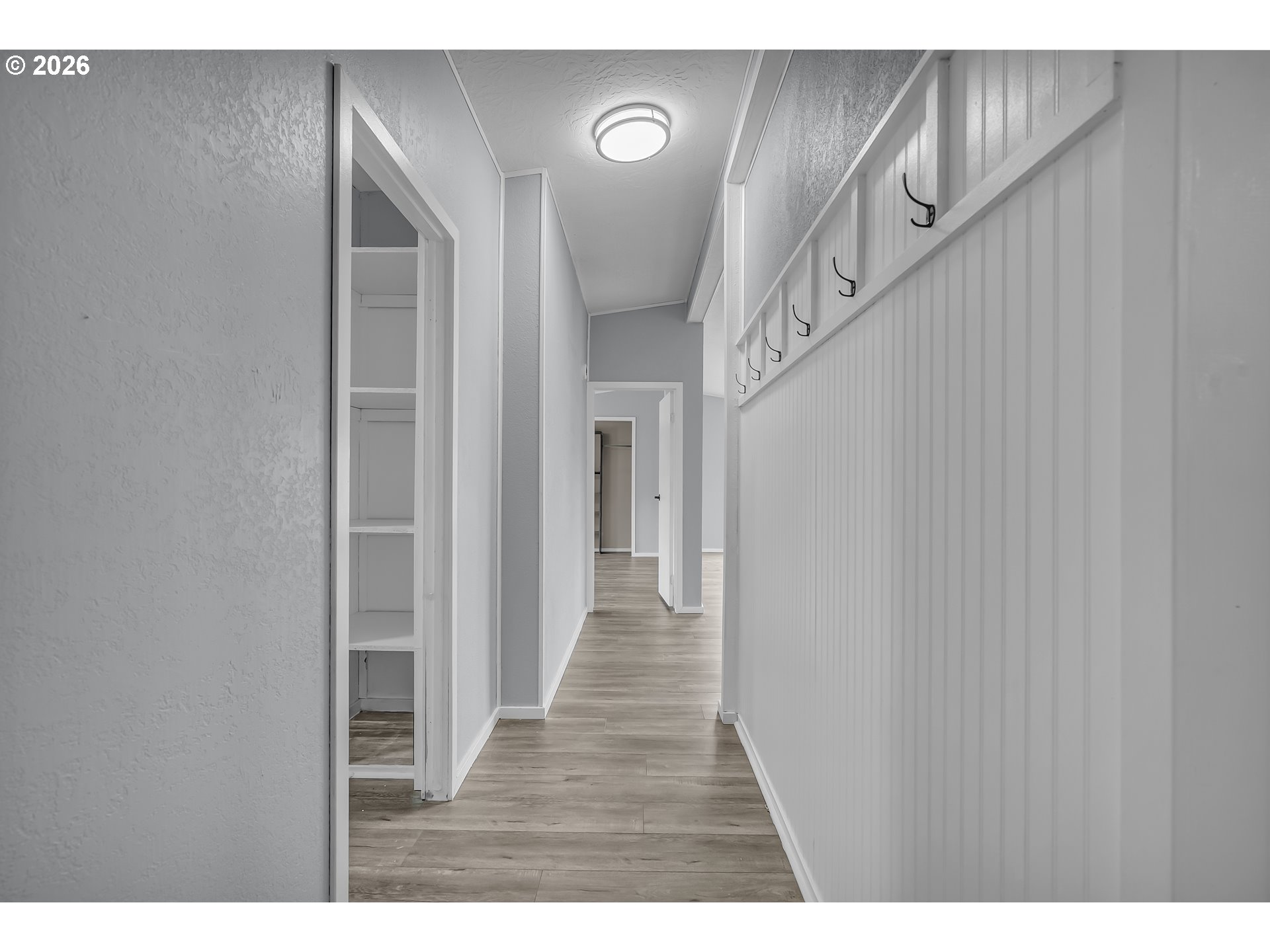 672 Southwest Sunset Way Troutdale, OR 97060 - Photo 29 of 38