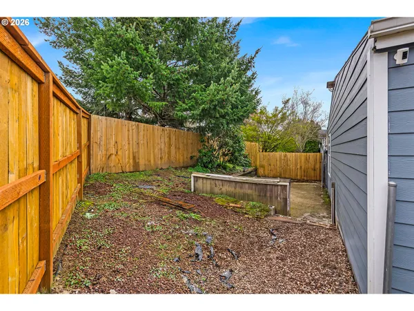 $160,000 | 672 Southwest Sunset Way, Troutdale, OR 97060
