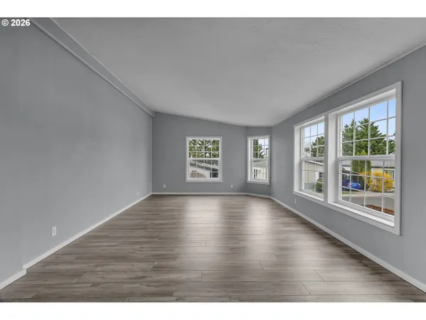 $160,000 | 672 Southwest Sunset Way, Troutdale, OR 97060