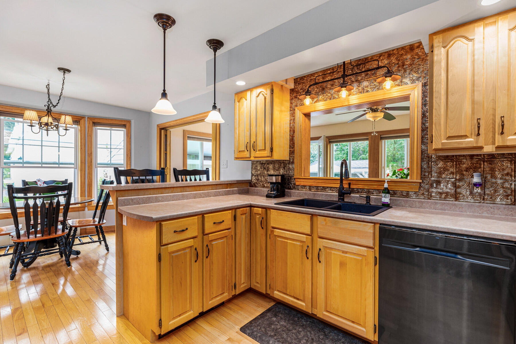 38 Plaisted Road York, ME 03909 - Photo 2 of 39 Secoast-Re-Photos-9