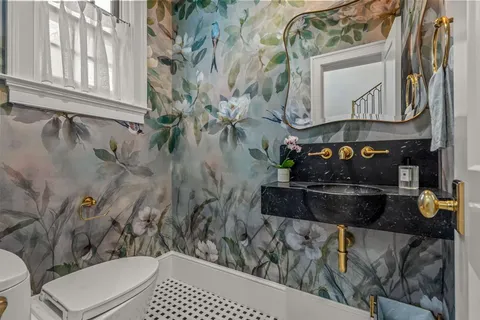 $2,799,000 | 2336 Medford Court East, Fort Worth, TX 76109