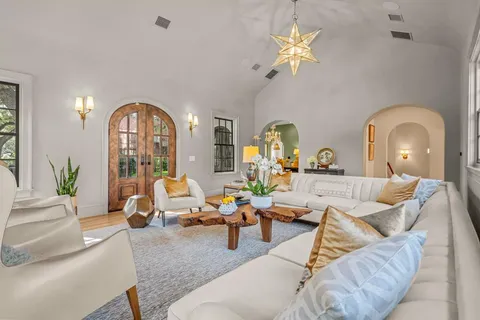 $2,799,000 | 2336 Medford Court East, Fort Worth, TX 76109