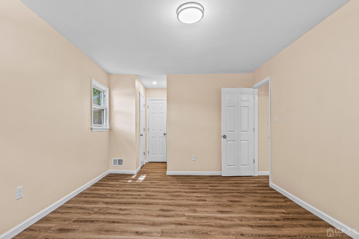 484 Halsey Road North Brunswick, NJ 08902 - Photo 14 of 19 Gallery Image 14