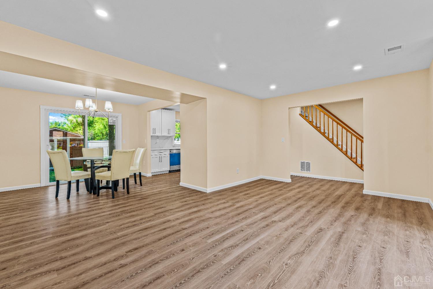 484 Halsey Road North Brunswick, NJ 08902 - Photo 4 of 19 Gallery Image 4