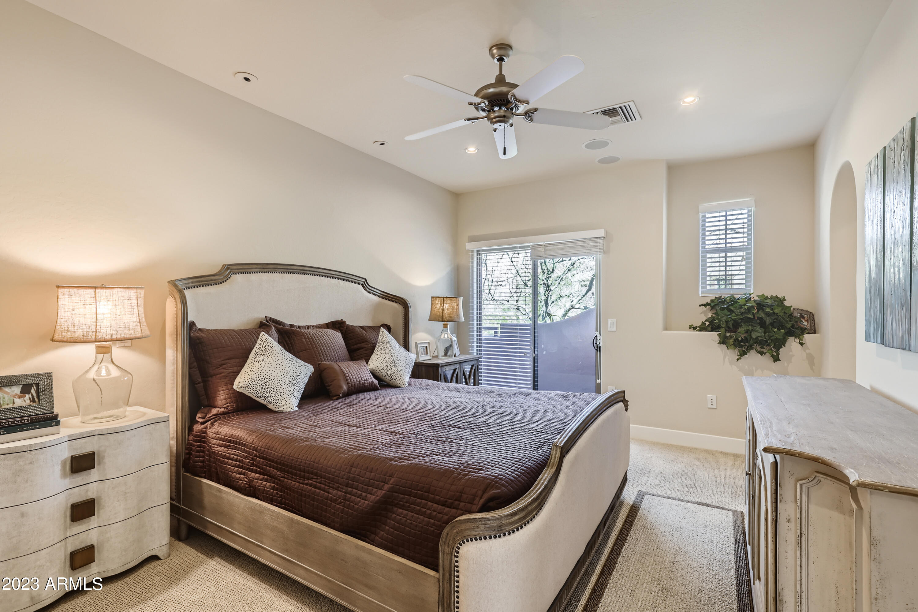 3935 East Rough Rider Road, Unit 1381 Phoenix, AZ 85050 - Photo 21 of 57 23 2nd Floor Primary Bedroom