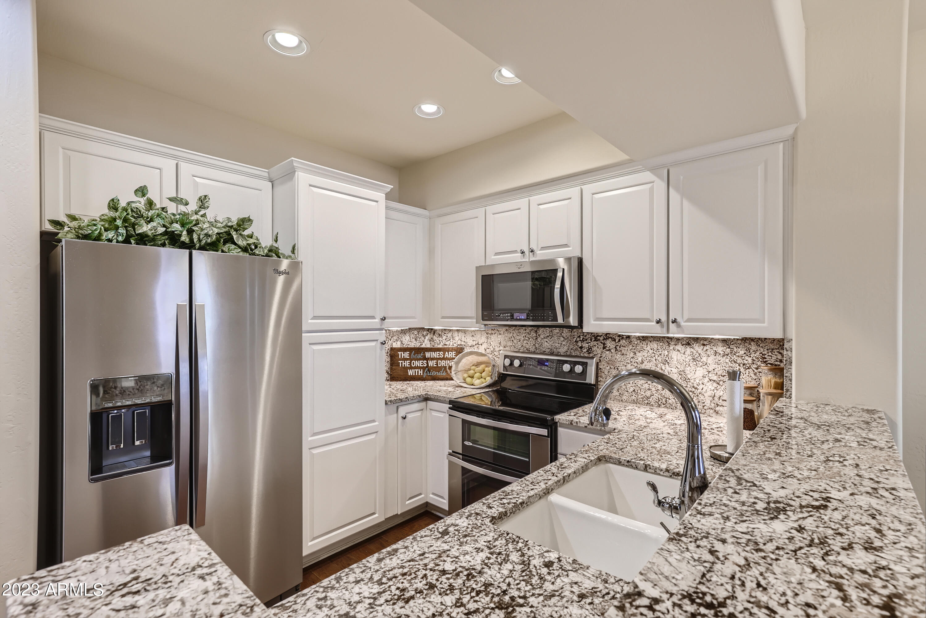 3935 East Rough Rider Road, Unit 1381 Phoenix, AZ 85050 - Photo 10 of 57 21 Kitchen (1)