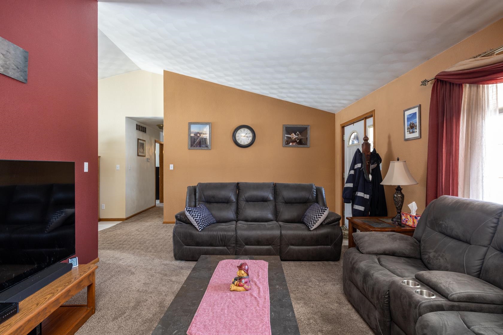 830 Jason Court Brillion, WI 54110 - Photo 5 of 24