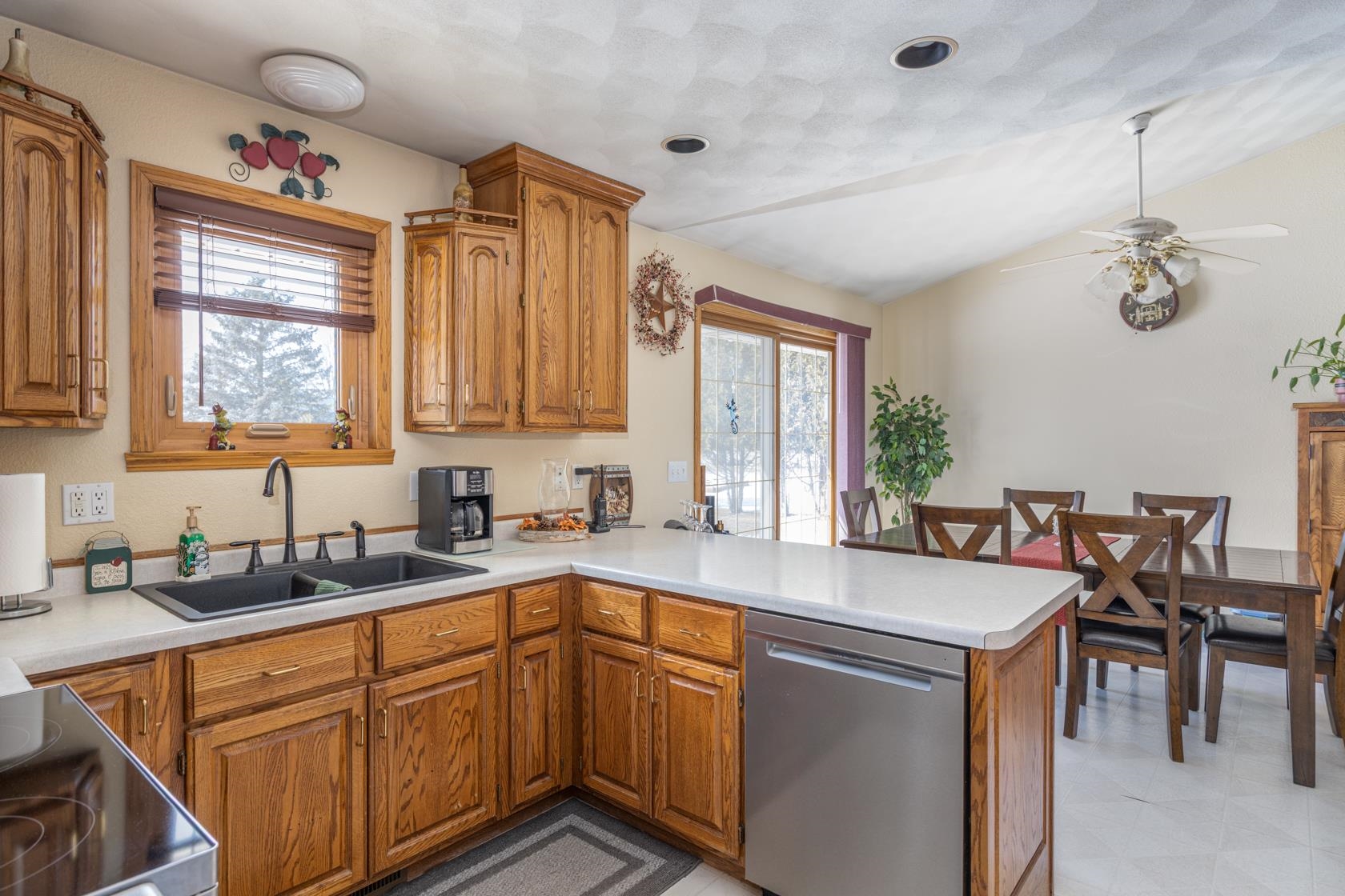 830 Jason Court Brillion, WI 54110 - Photo 9 of 24