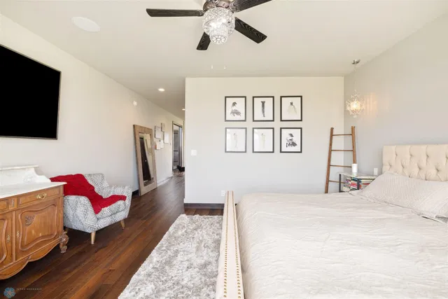 $1,350,000 | 6023 Wildflower Drive, Fargo, ND 58104