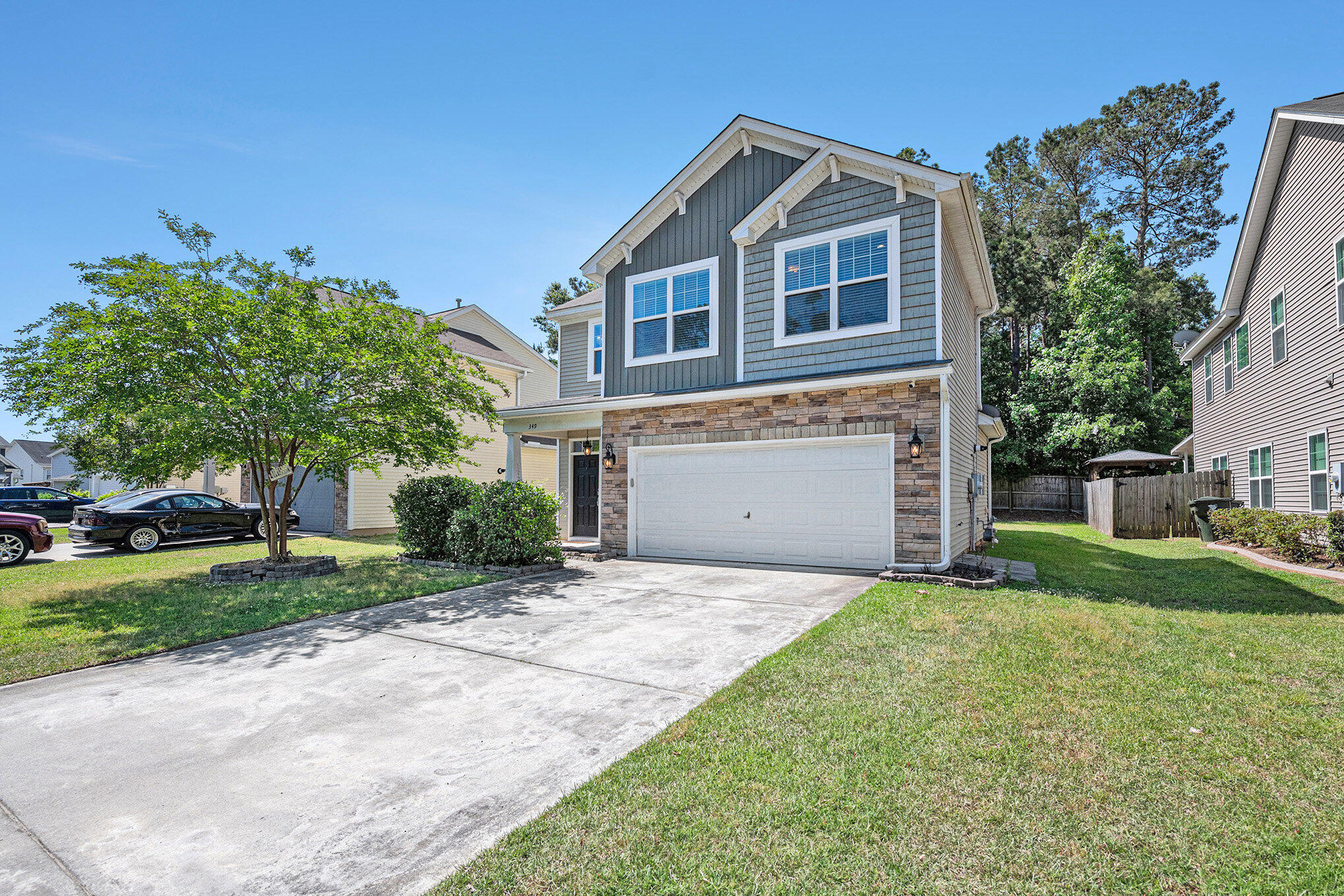 349 Drayton Pl Drive Moncks Corner, SC 29461 - Photo 2 of 33 003__dsc5451_580