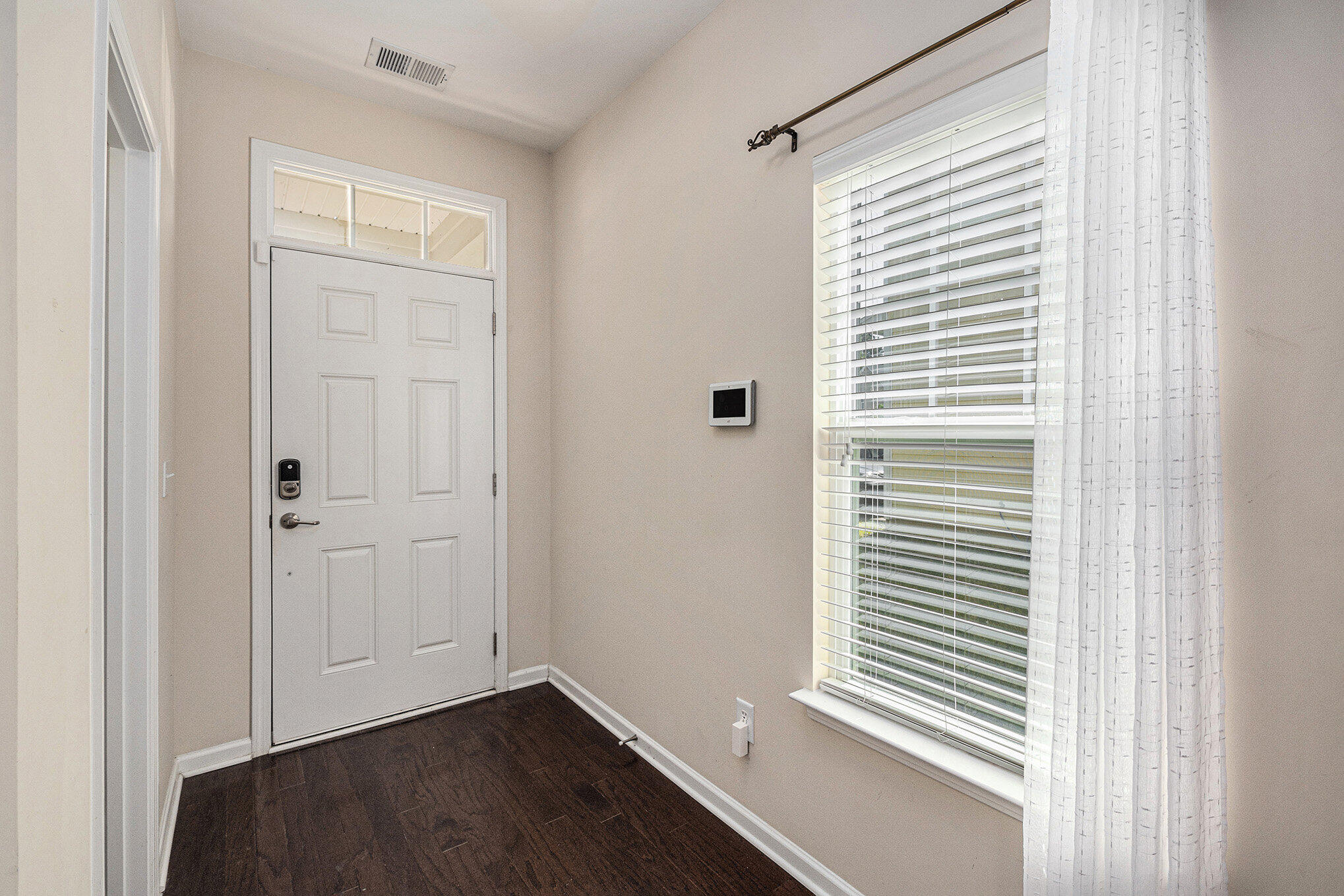 349 Drayton Pl Drive Moncks Corner, SC 29461 - Photo 4 of 33 005__dsc5349_254