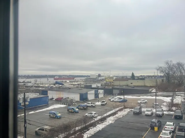 a picture of city view