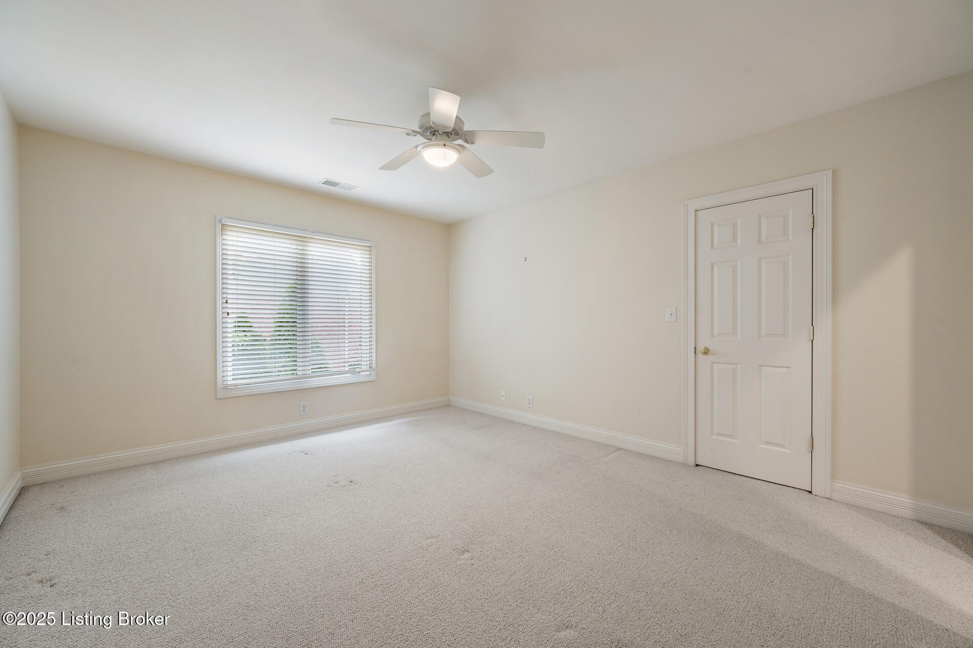 7910 Sutherland Farm Road Prospect, KY 40059 - Photo 46 of 64 Side Bedroom