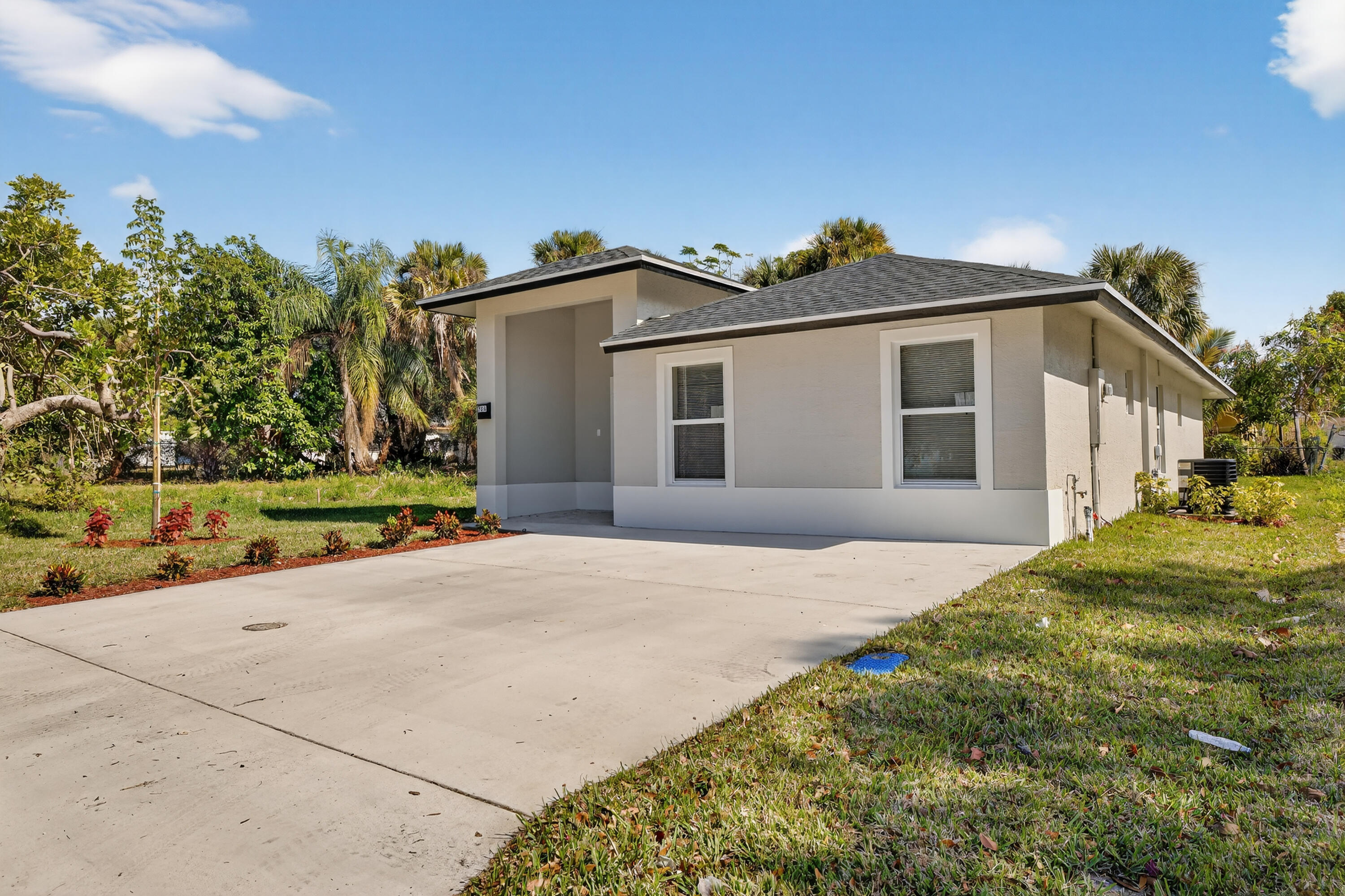 706 Dundas Court Fort Pierce, FL 34950 - Photo 2 of 37 2-print-3A5A4540