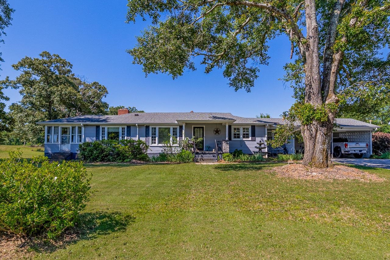 902 Blackstock Road Pauline, SC 29374 - Photo 1 of 35