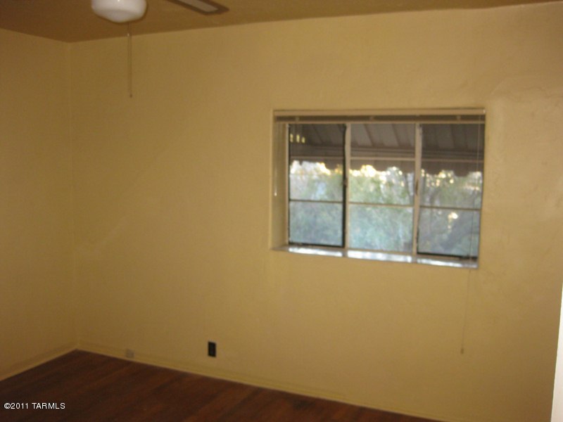115 East Mohave Road Tucson, AZ 85705 - Photo 6 of 20