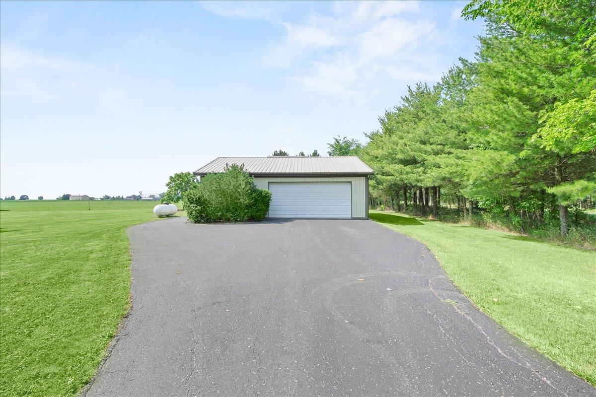 15180 Lock 2 Road Botkins, OH 45306 - Photo 40 of 46