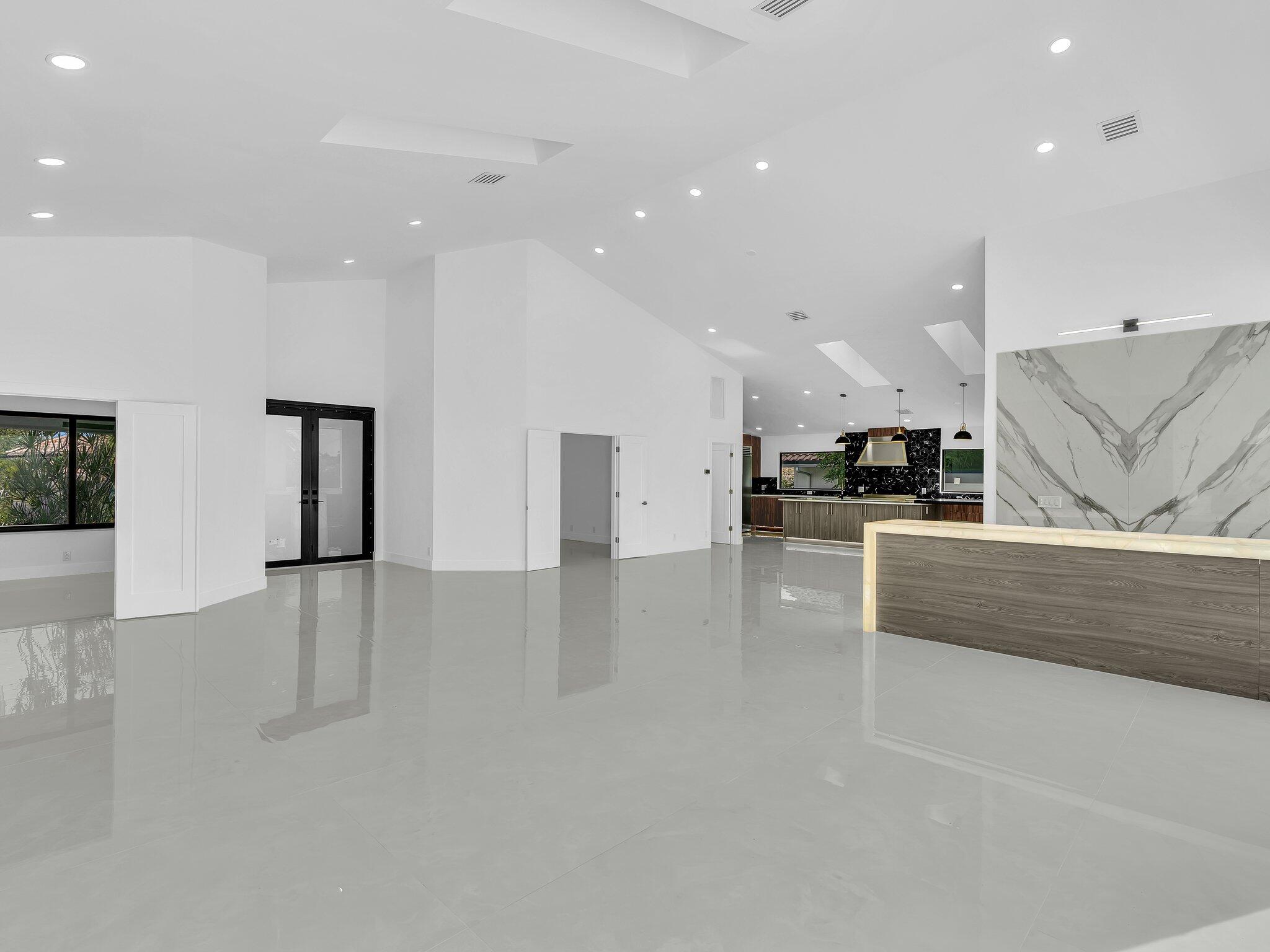 7160 Montrico Drive Boca Raton, FL 33433 - Photo 21 of 50 Vaulted Ceilings