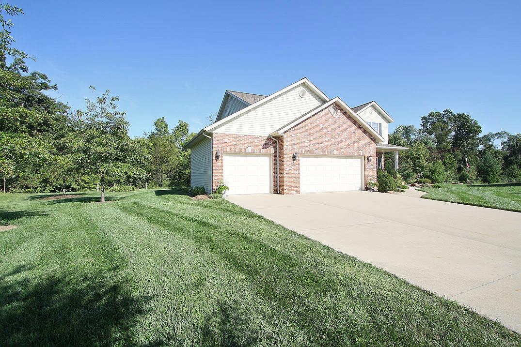 1457 Bridgehampton Road Troy, IL 62294 - Photo 35 of 39 Gallery Image 35